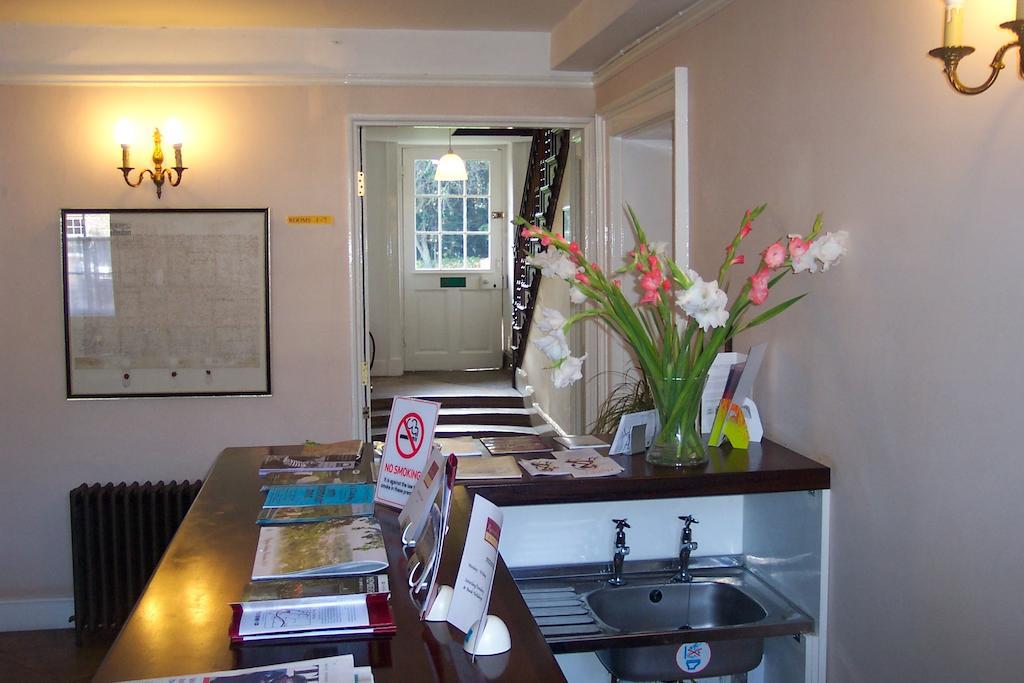 Rounceval House Hotel ชิปปิง ซ็อดเบอรี ภายนอก รูปภาพ